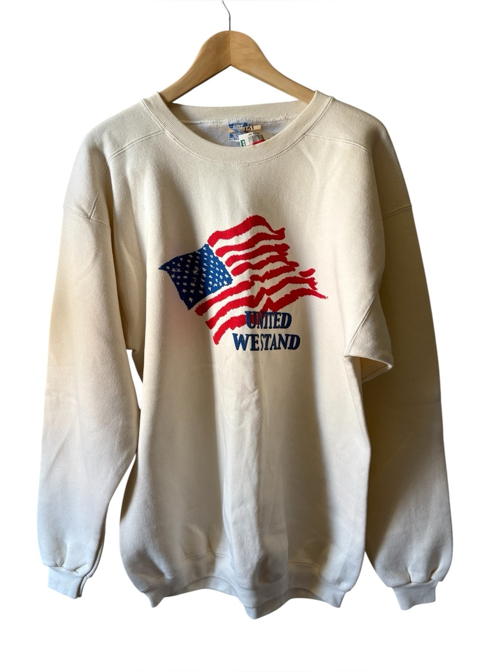 Vintage United We Stand American Flag Sweatshirt Cream Crewneck  Size Medium NWT